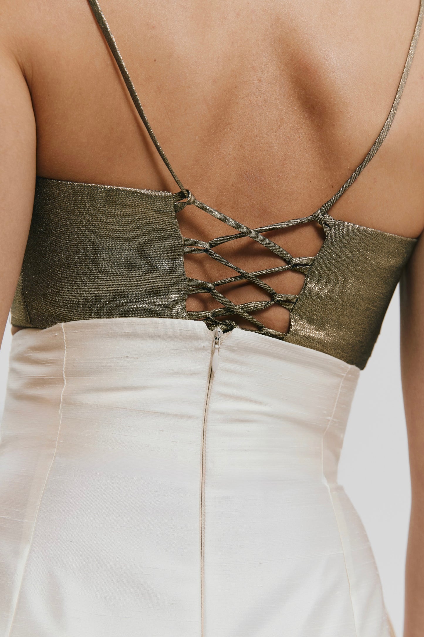 Top plisado con tirantes finos