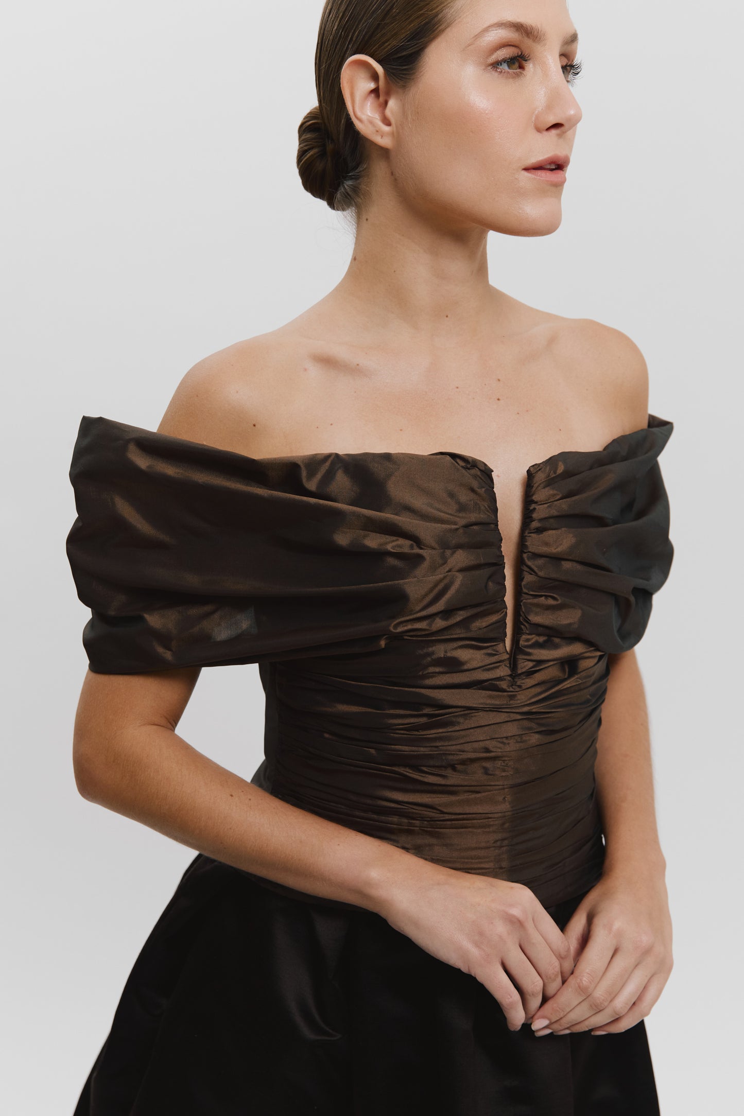 Top drapeado off the shoulder