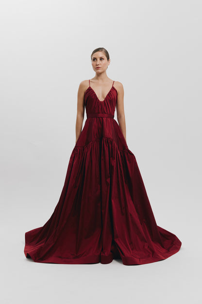Vestido largo con drapeado en escote U