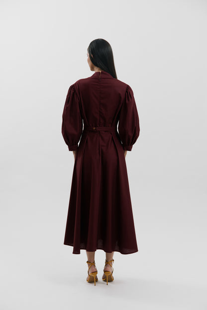 Vestido con maxi mangas