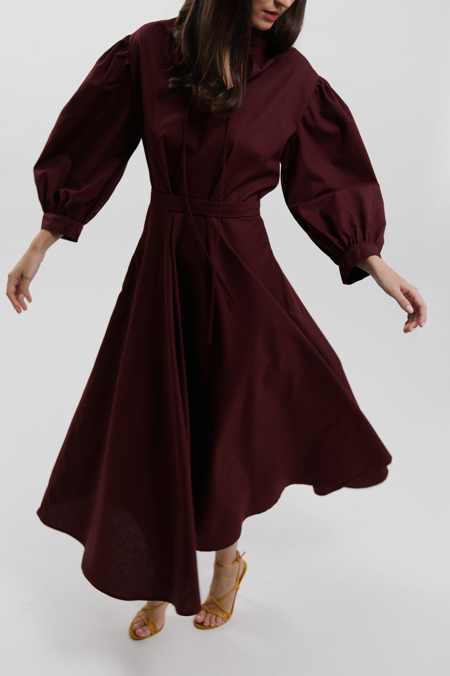 Vestido con maxi mangas