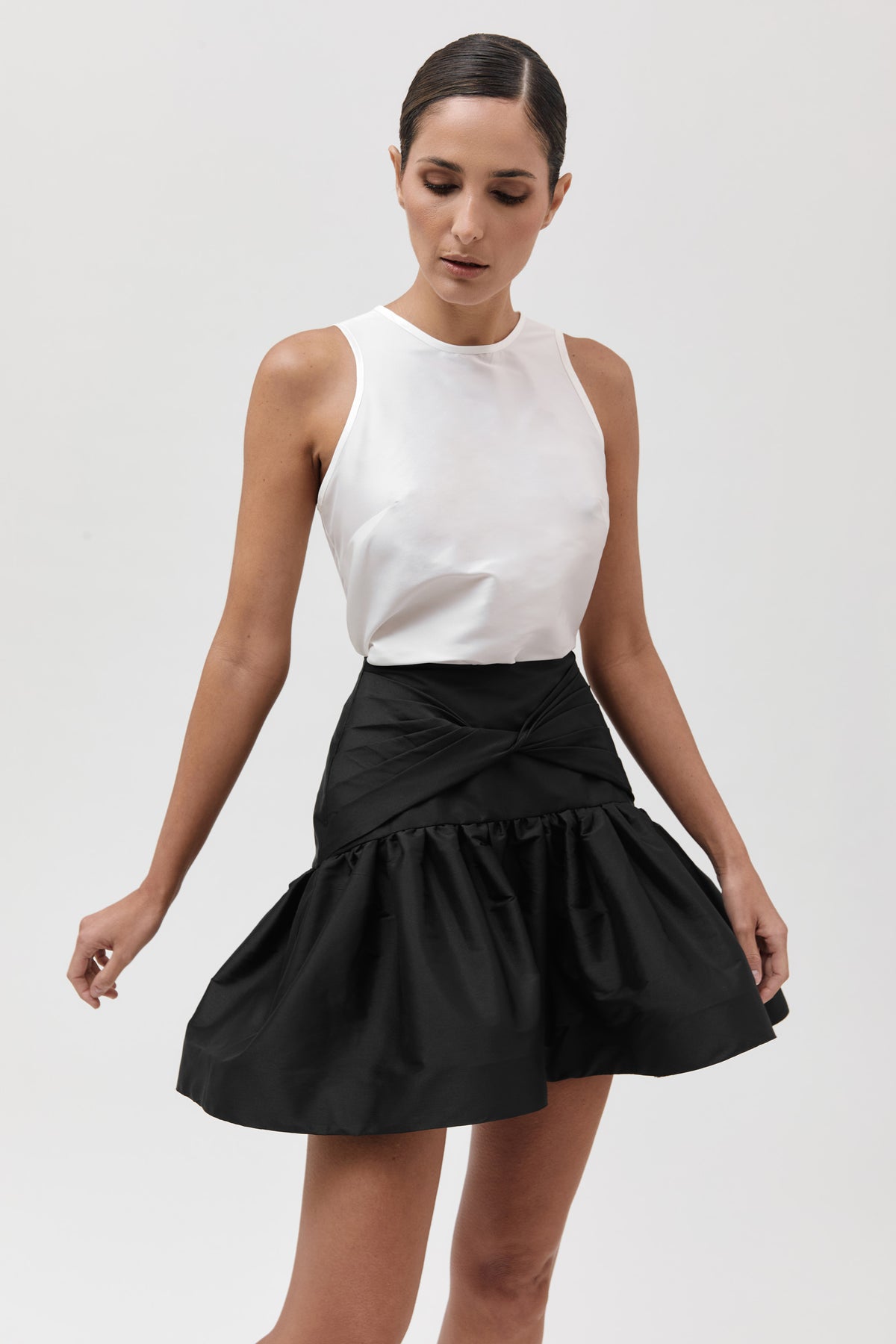 LOOK 16 | SPRING 27