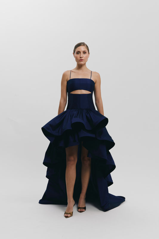 Vestido asimétrico de doble volante