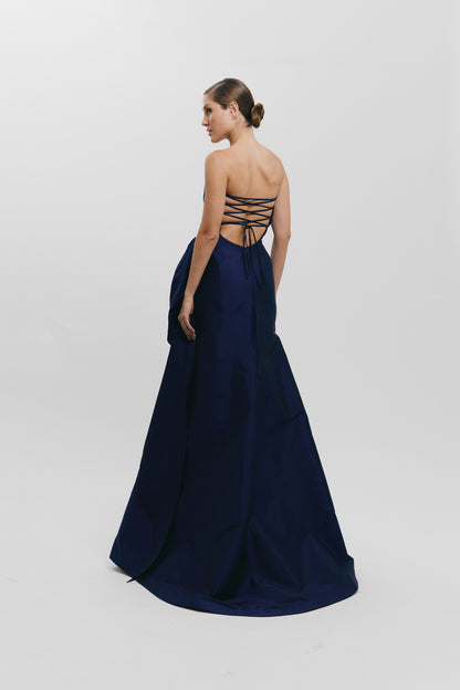 Vestido largo plisado con caída