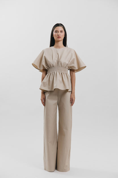 Top con detalle nido de abeja