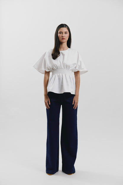 Top con detalle nido de abeja