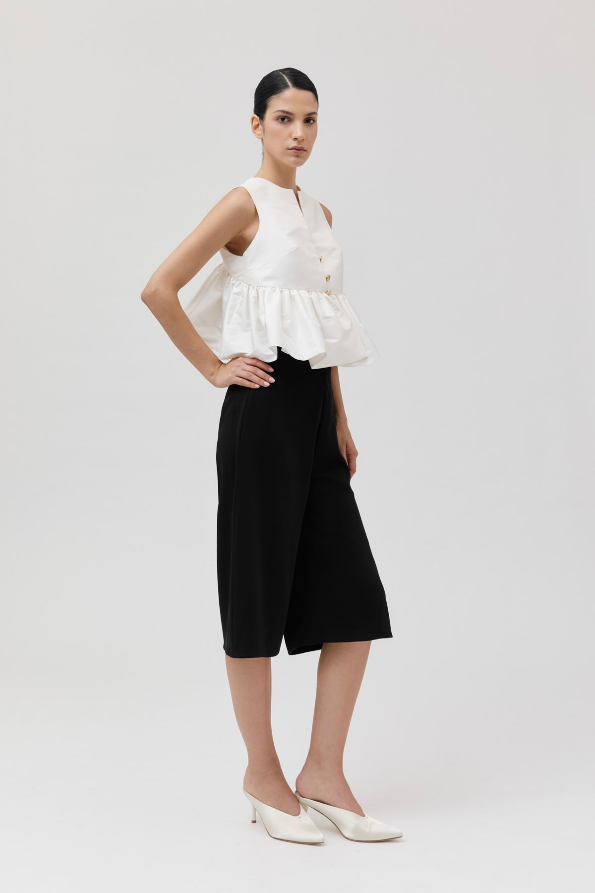 LOOK 18 | SPRING 27