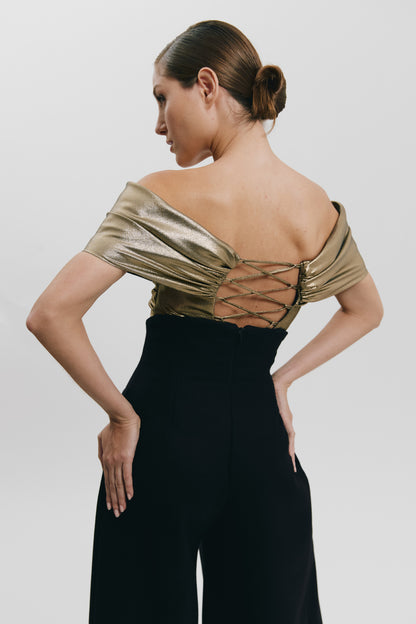 Top drapeado oﬀ the shoulder