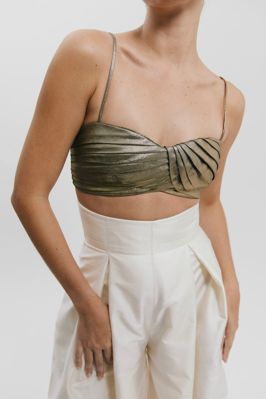 Top plisado con tirantes finos