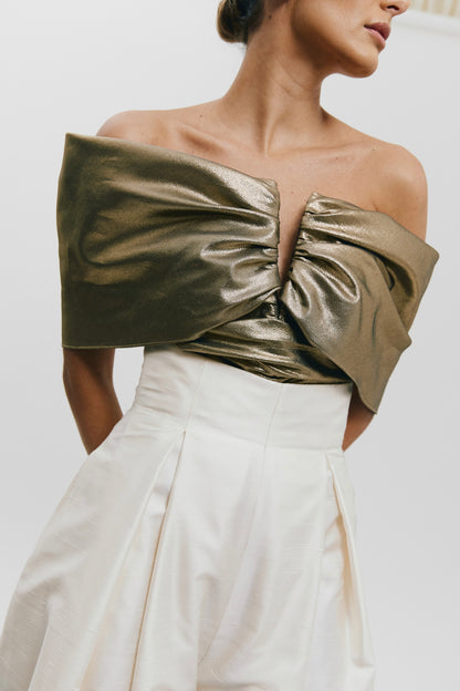 Top drapeado oﬀ the shoulder