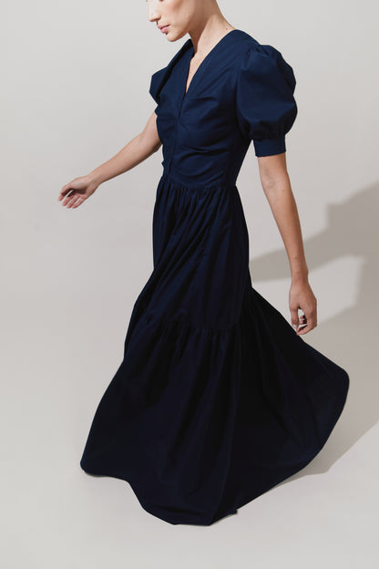 Maxi vestido con pliegues