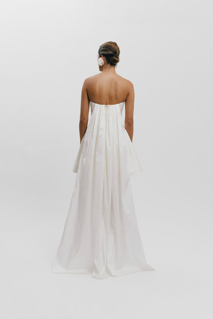 Vestido de pliegues Bridal
