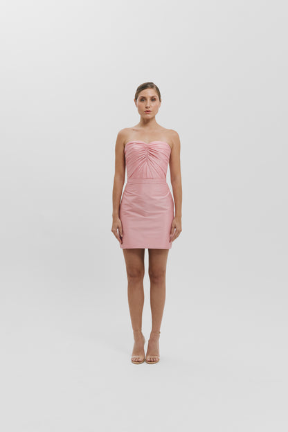 Mini vestido drapeado strapless