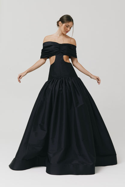 Maxi vestido off the shoulder con cut-outs en la cintura