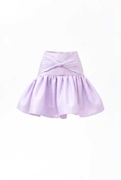 Minifalda con vuelo y detalle nudo