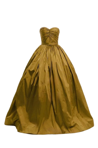 Vestido strapless de maxi falda